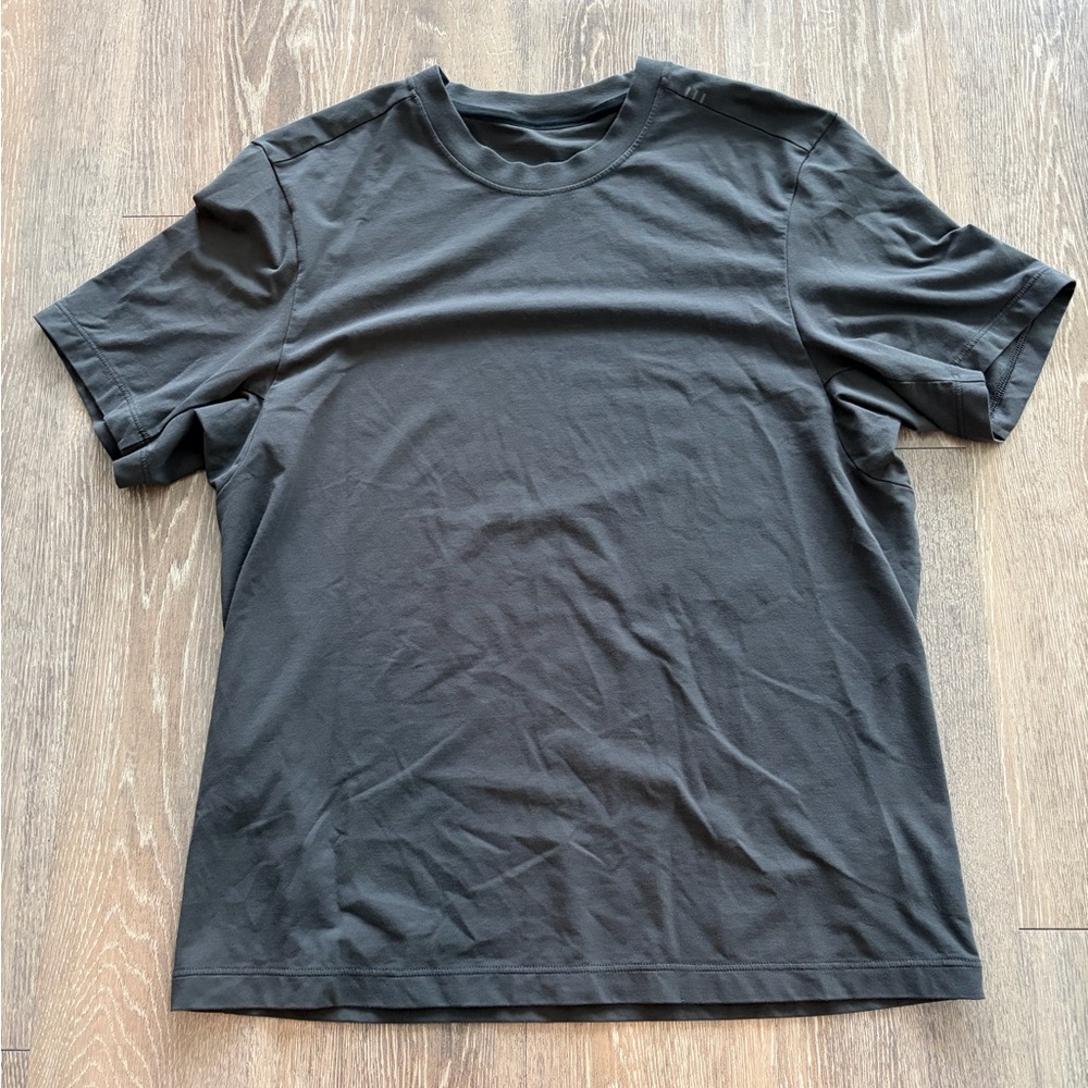 Lululemon Zeroed in shirt